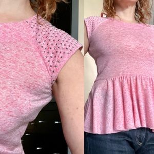 Rebecca T sz M pink fancy peplum tee